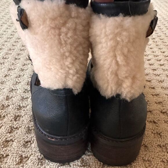 Coach Gabriella Boot 8 Black Natural Leather/Shearling Ankle Boots Sz 7.5 37.5 - Picture 9 of 11